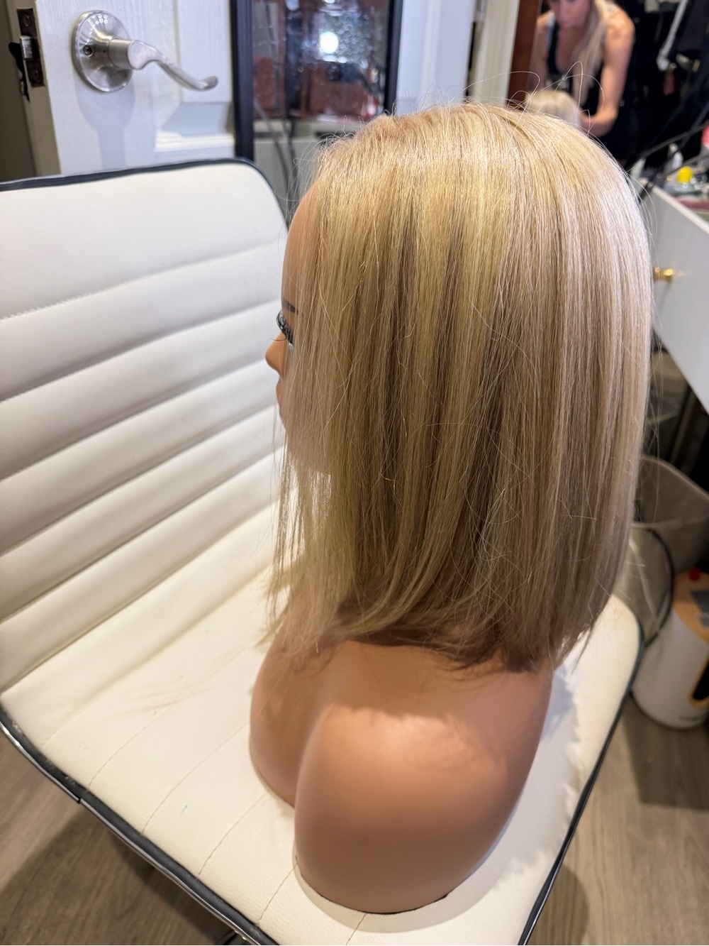 Natural Straight Blonde Women's Wig - Classic Shoulder Length - Picture 9 of 16